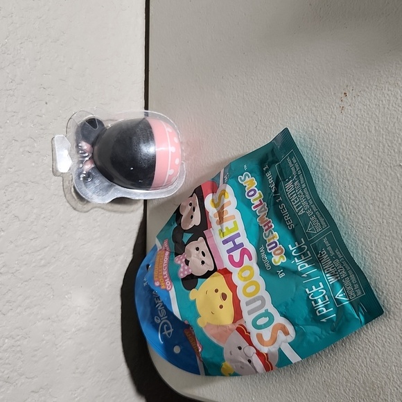 Squishmallow Disney Minney Mouse Stress Ball New Opened For Show - Picture 2 of 2